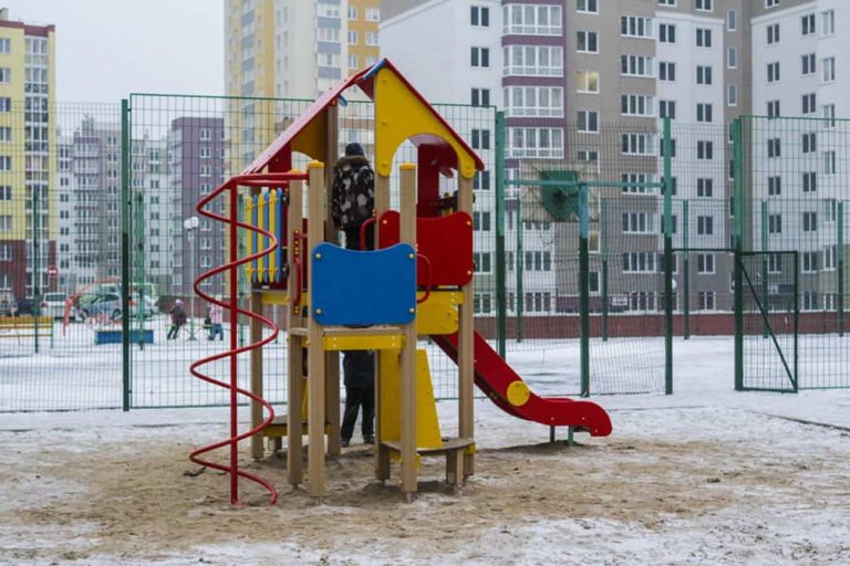 Детская площадка на час. Собрали, сфотографировали, разобрали