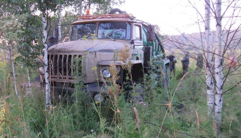 Слил 10 тонн дизтоплива из цистерны грузового поезда