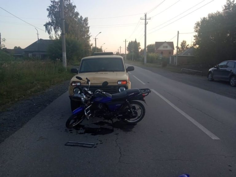 В Белове ребенок-мотоциклист серьезно пострадал в ДТП