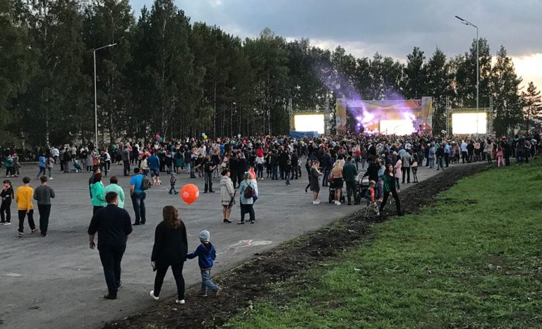 День шахтера 2019, концерт в Бачатском. Фото, видео