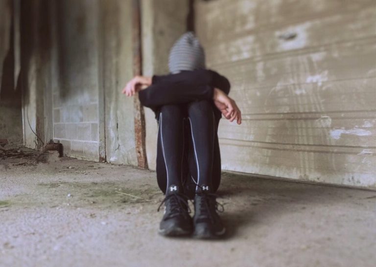 В Белове мальчишка не вернулся из школы и пропал