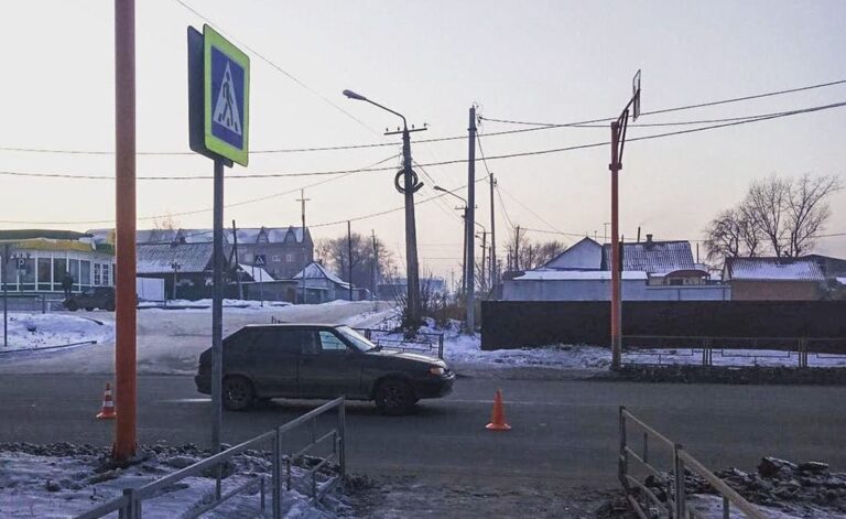 В Белове на пешеходном переходе сбили женщину
